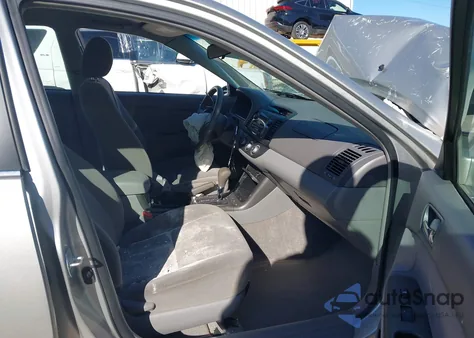 2005 Toyota Camry Le из США, поврежденный, VIN 4T1BE32K35U394728